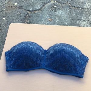 Strapless bra